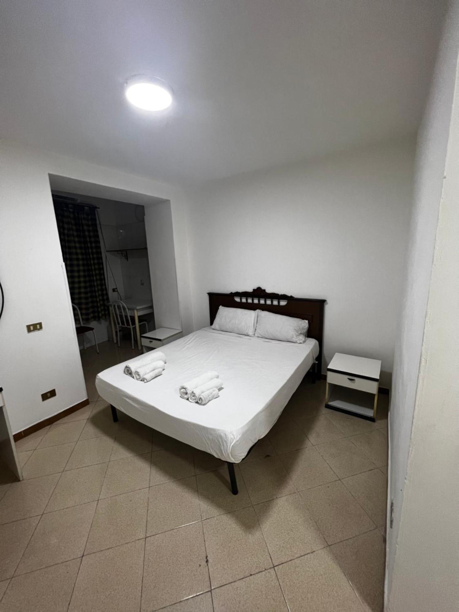 1 Room Apartment Near By Central Train Station Palermo Zewnętrze zdjęcie
